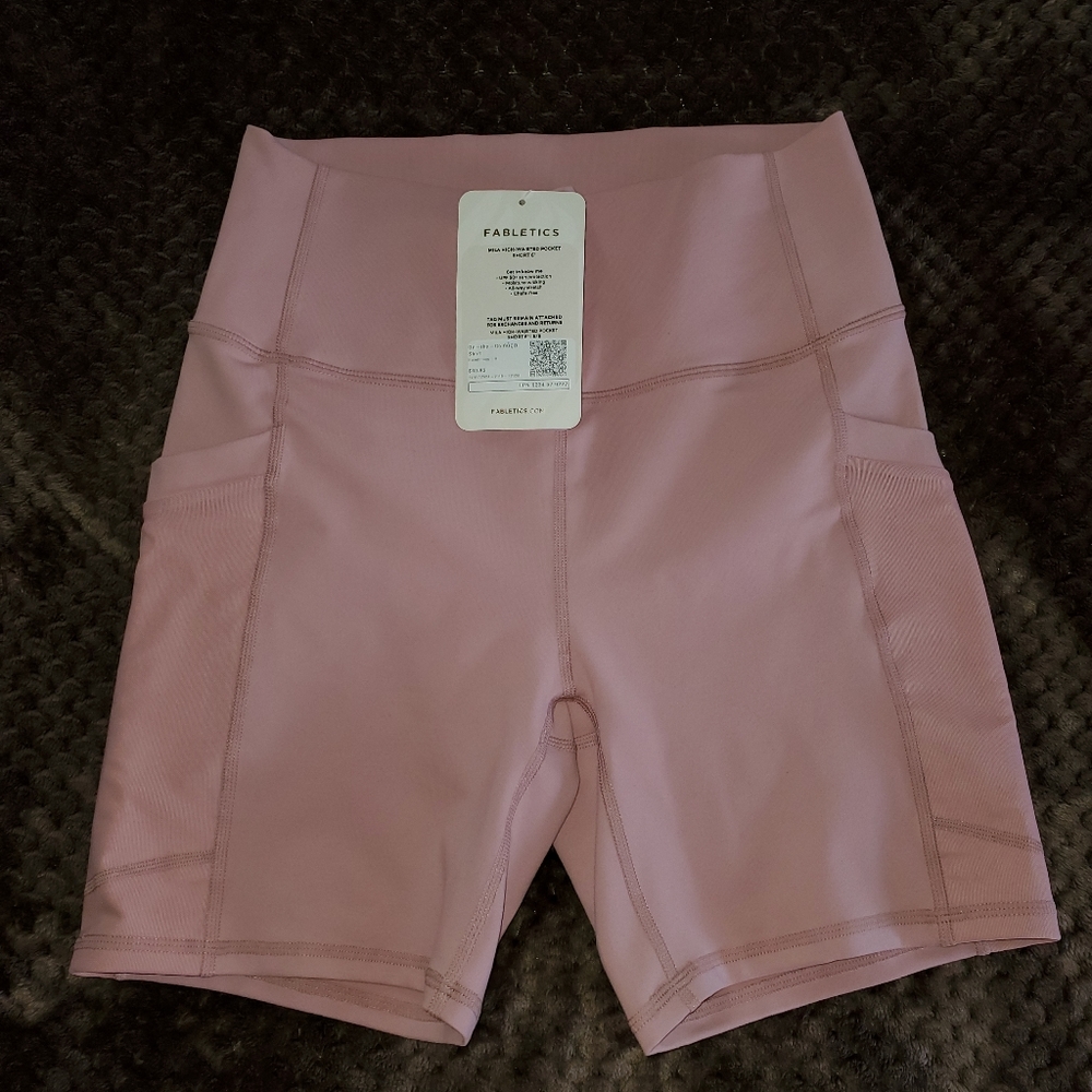 Fabletics Mila 6" shorts